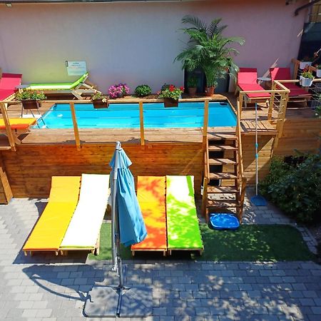 Casa Marronne Hotel Костинещи Екстериор снимка
