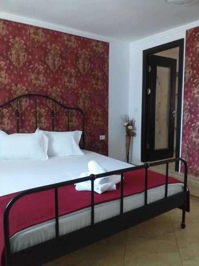 Casa Marronne Hotel Костинещи Екстериор снимка