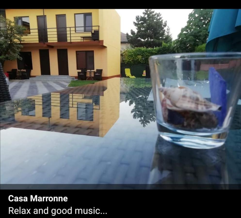 Casa Marronne Hotel Костинещи Екстериор снимка