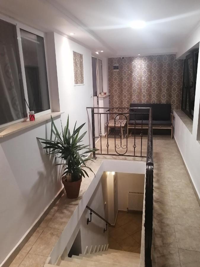 Casa Marronne Hotel Костинещи Екстериор снимка