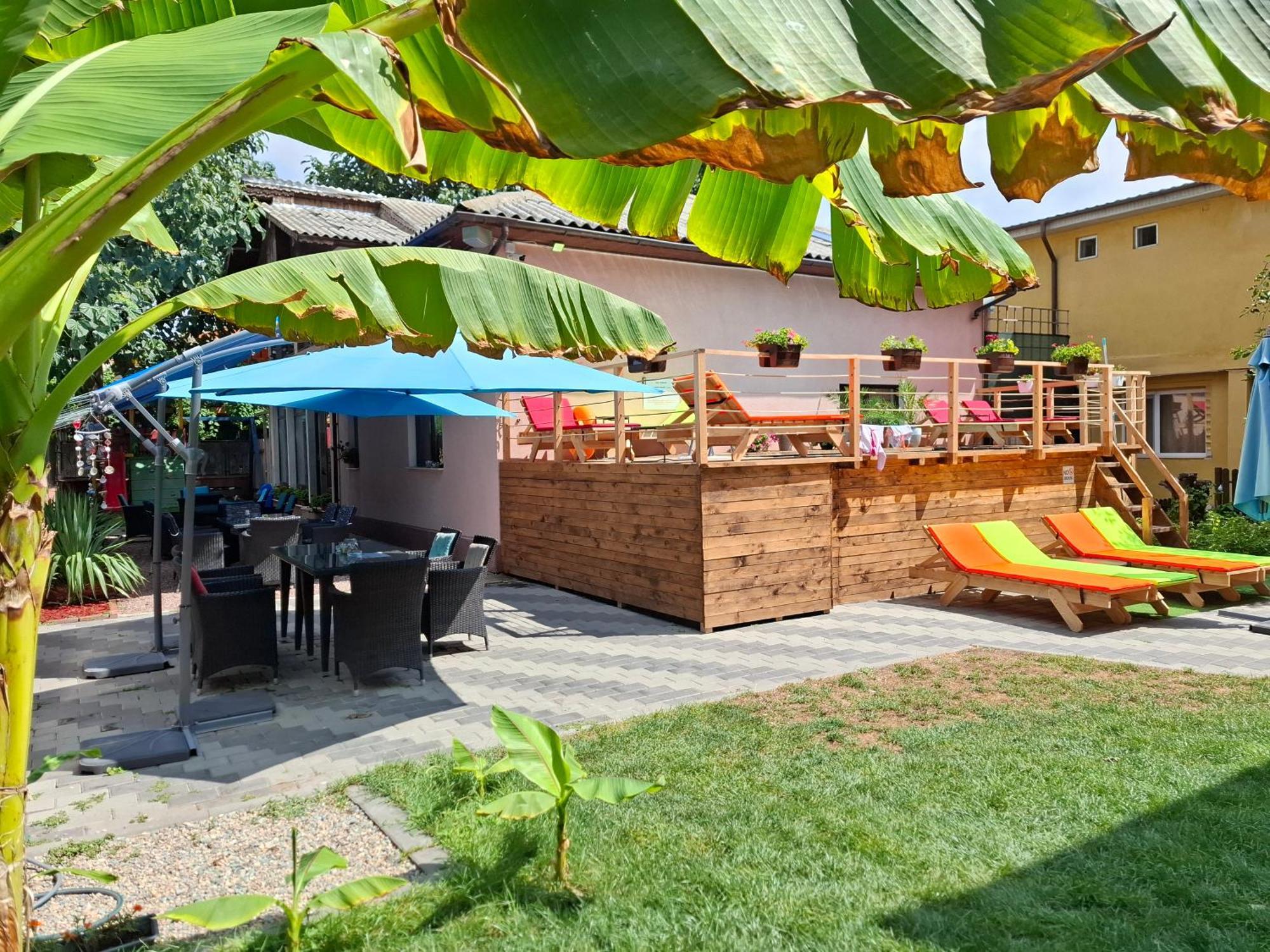 Casa Marronne Hotel Костинещи Екстериор снимка