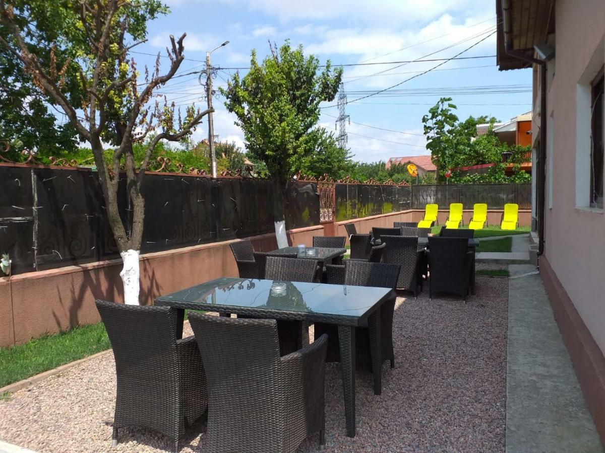 Casa Marronne Hotel Костинещи Екстериор снимка