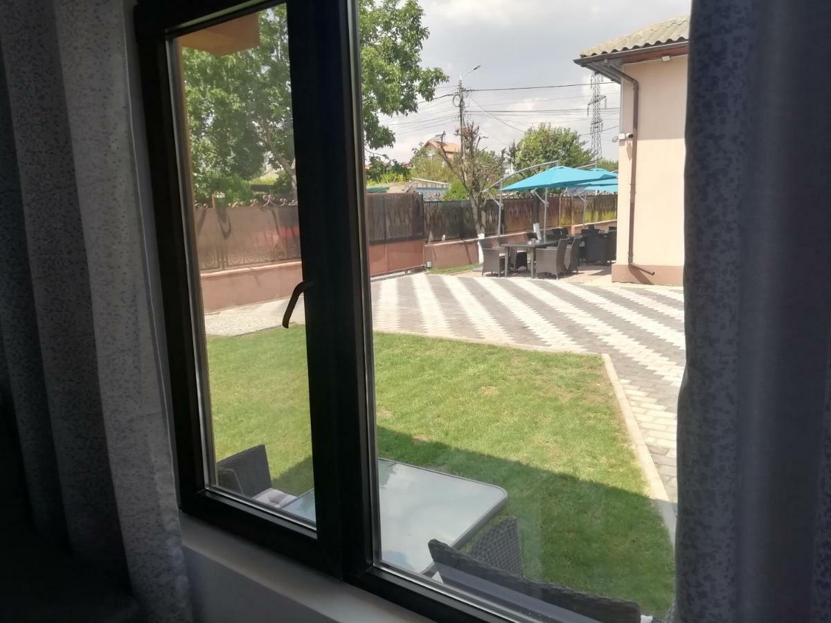 Casa Marronne Hotel Костинещи Екстериор снимка